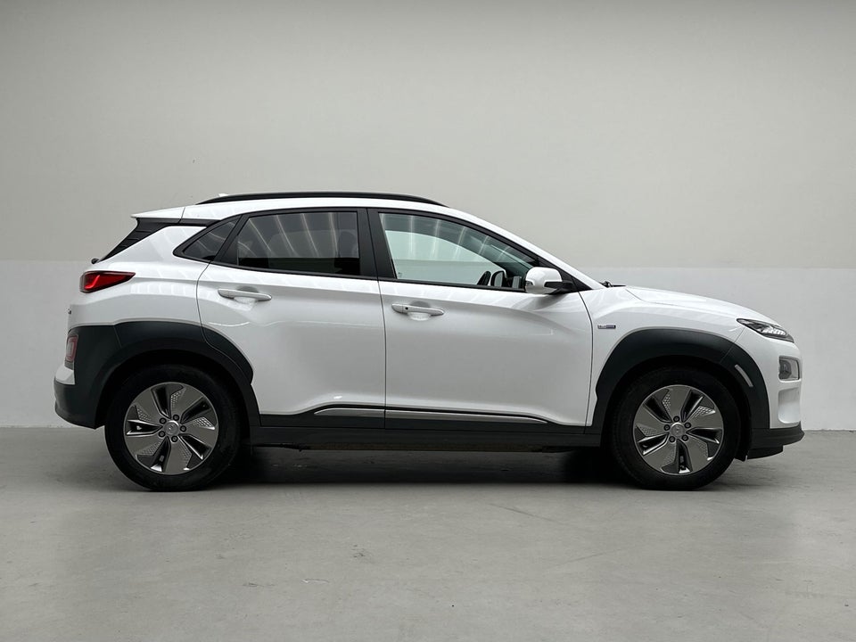 Hyundai Kona 64 EV Premium 5d