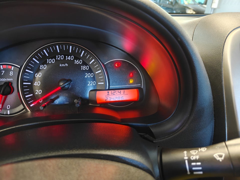 Nissan Micra 1,2 Visia 5d