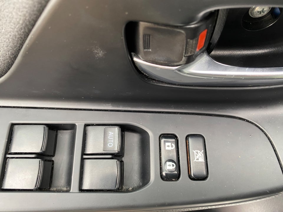 Toyota Yaris 1,5 Hybrid H1 e-CVT Van 5d