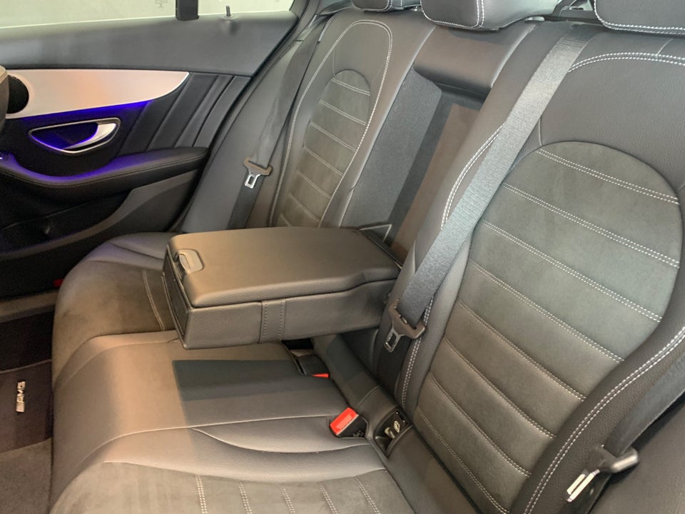 Mercedes C300 2,0 AMG Line stc. aut. 5d