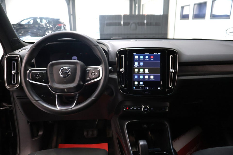 Volvo XC40 ReCharge Extended Range Plus 5d