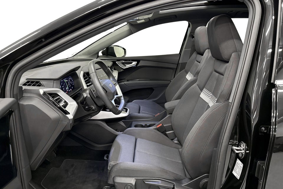 Audi Q4 e-tron 45 Progress 5d