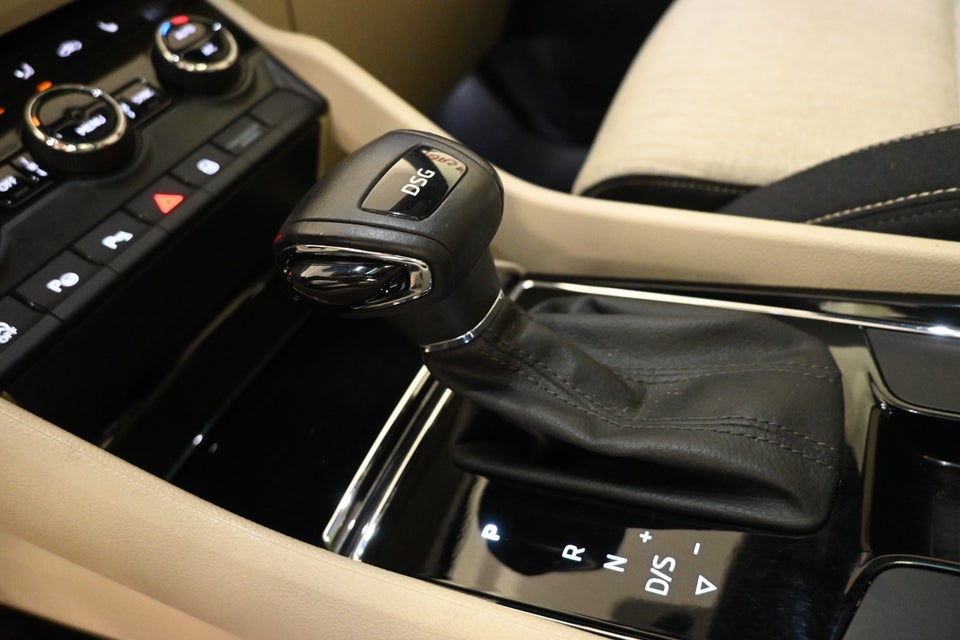 Skoda Karoq 1,6 TDi 115 Style DSG 5d