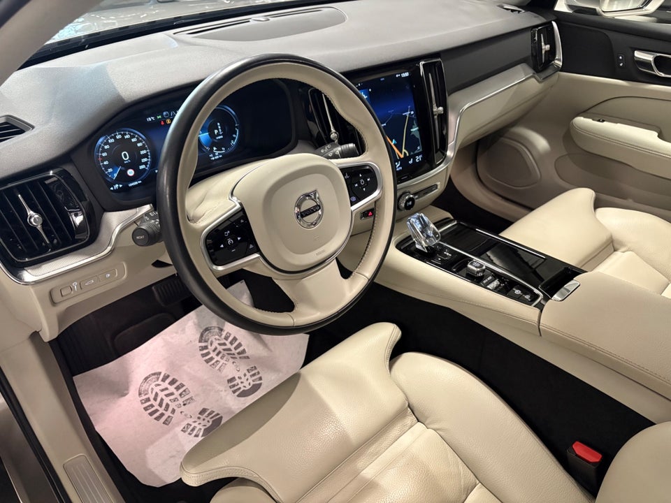 Volvo V60 2,0 T8 ReCharge Inscription aut. AWD 5d