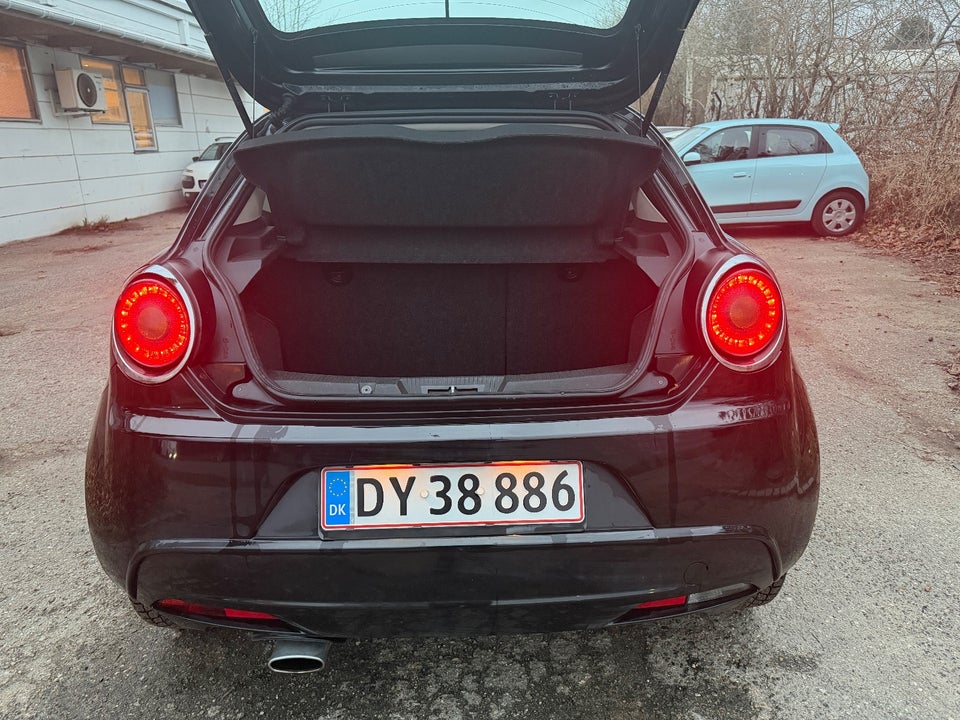 Alfa Romeo MiTo 1,3 JTD 95 Distinctive 3d