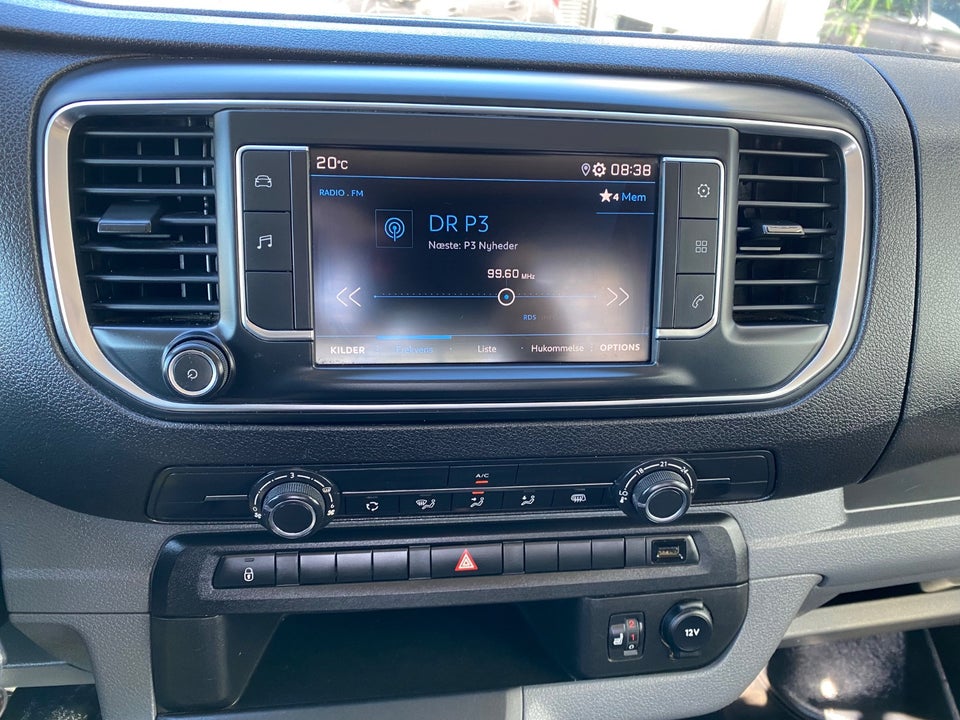 Peugeot Expert 2,0 BlueHDi 144 L2 Chassis 2d