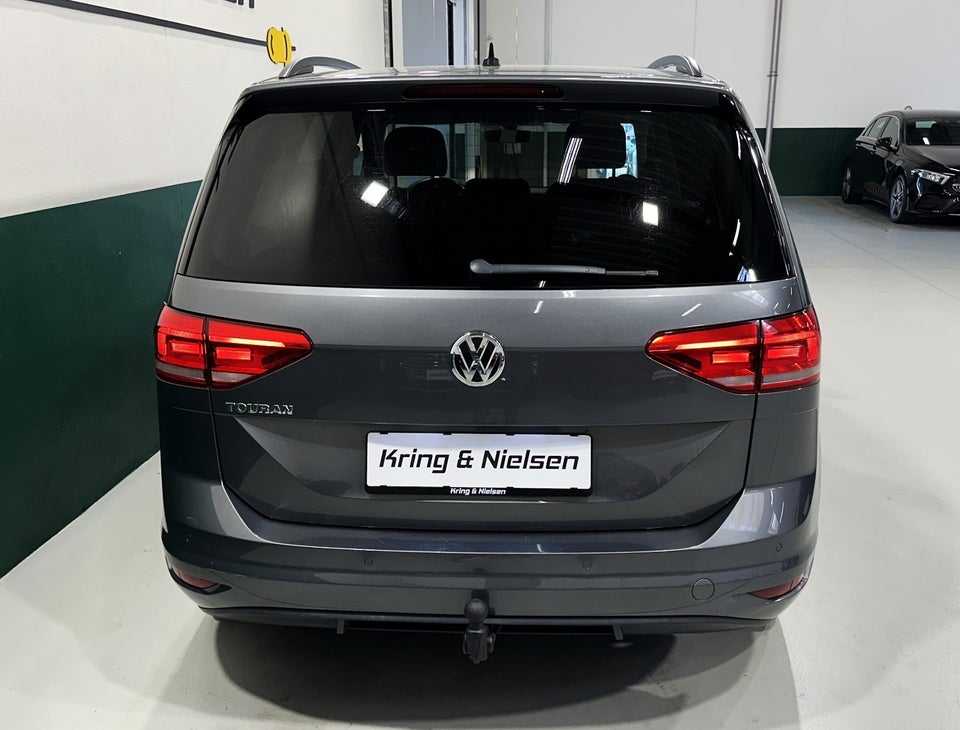 VW Touran 1,6 TDi 115 Comfortline DSG 7prs 5d