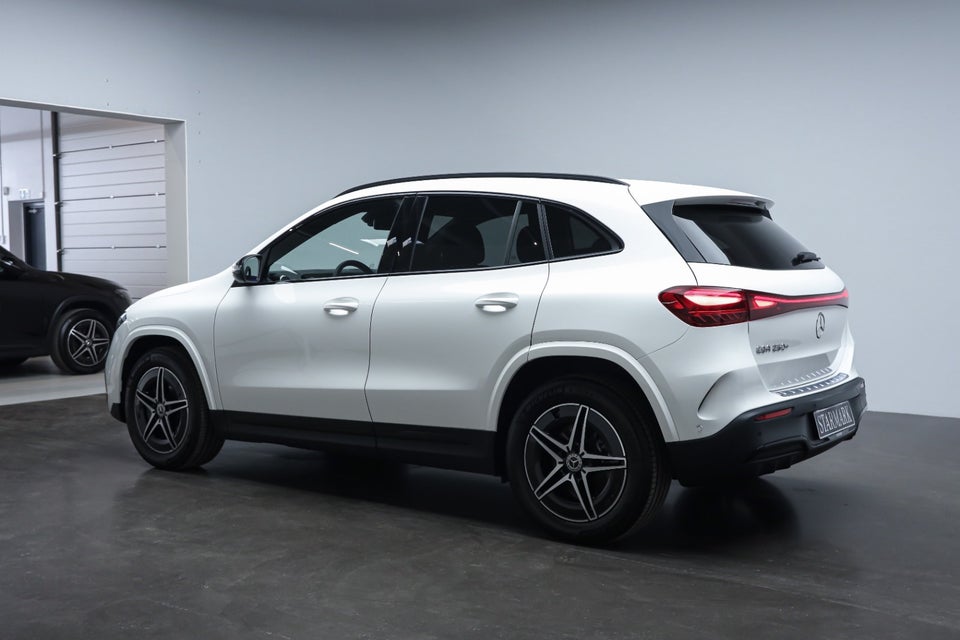 Mercedes EQA250+ AMG Advance 5d