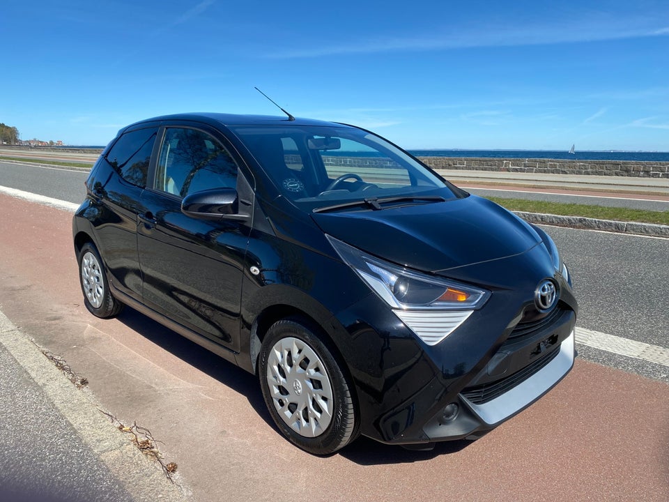 Toyota Aygo 1,0 VVT-i x-pression 5d