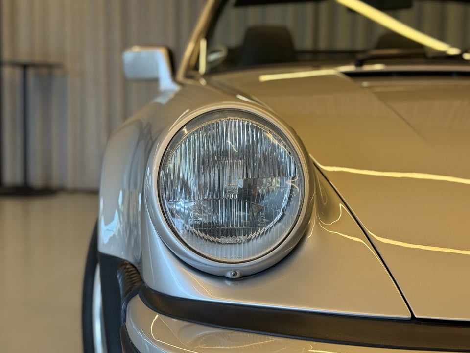Porsche 911 3,2 Carrera Cabriolet 2d