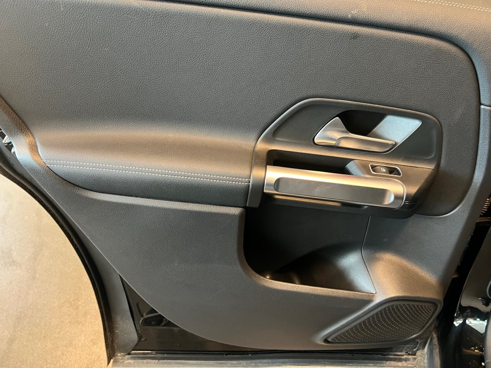 Mercedes EQB250+ Progressive 7prs 5d