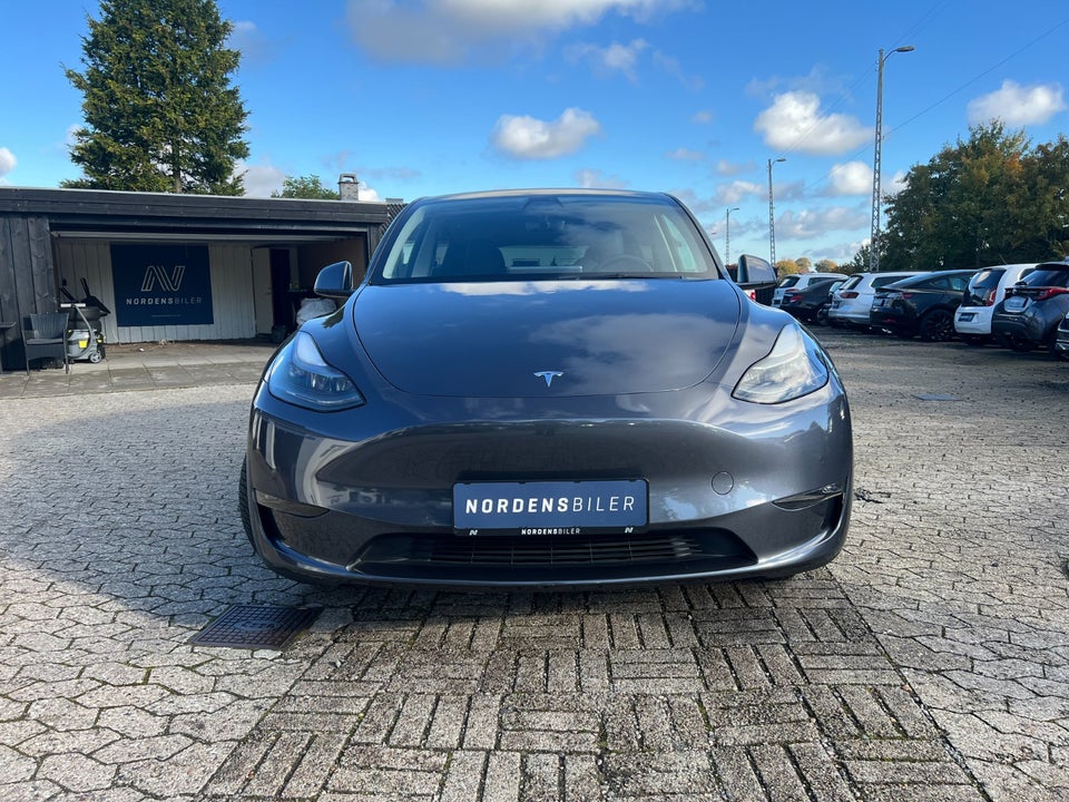 Tesla Model Y Long Range AWD 5d