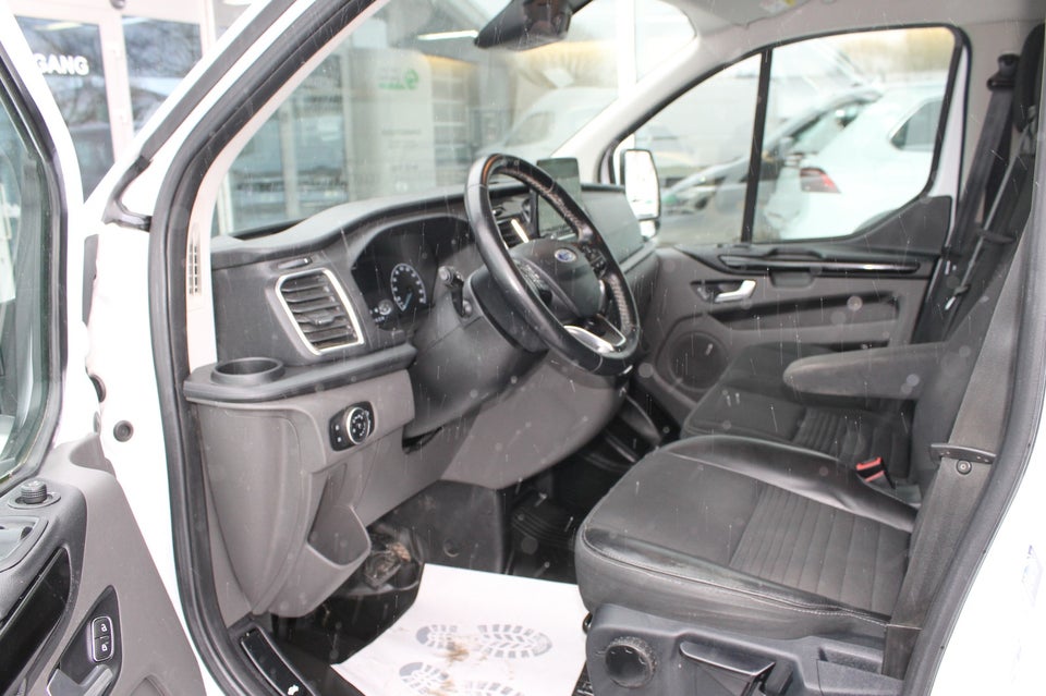 Ford Transit Custom 300L 2,0 TDCi 170 Limited aut.