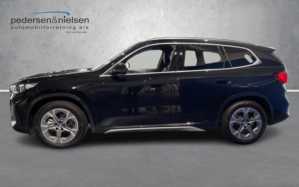 BMW iX1 xDrive30 X-Line 5d
