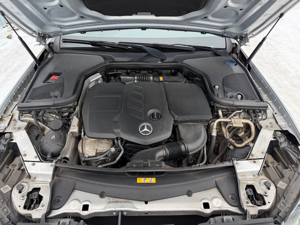 Mercedes E220 d 2,0 AMG Line aut. 4d