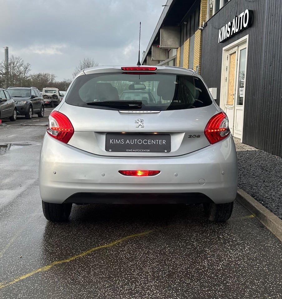 Peugeot 208 1,2 VTi Active 5d
