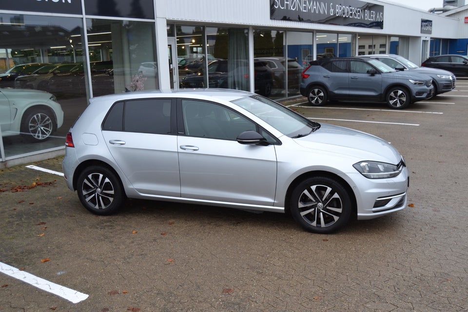 VW Golf VII 1,6 TDi 115 IQ.Drive DSG 5d