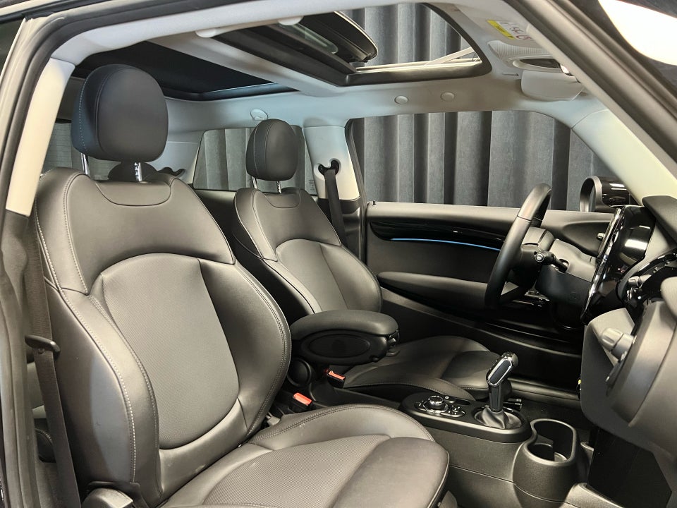 MINI Cooper SE Camden Edition 3d