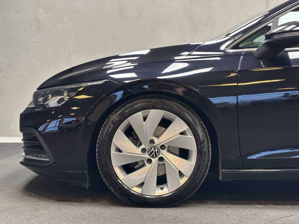 VW Golf VIII 1,5 eTSi 150 Style DSG 5d