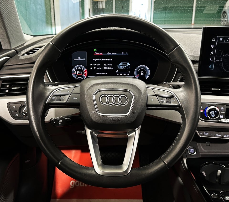 Audi A4 40 TFSi S-line plus S-tr. 4d
