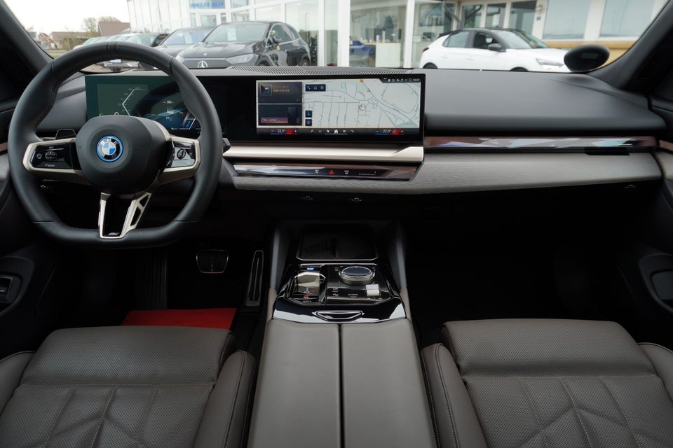 BMW i5 eDrive40 Touring M-Sport Pro 5d
