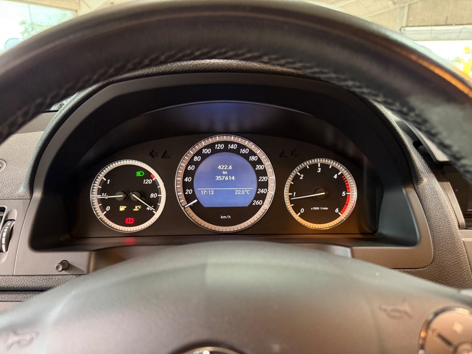Mercedes C200 2,2 CDi Classic 4d