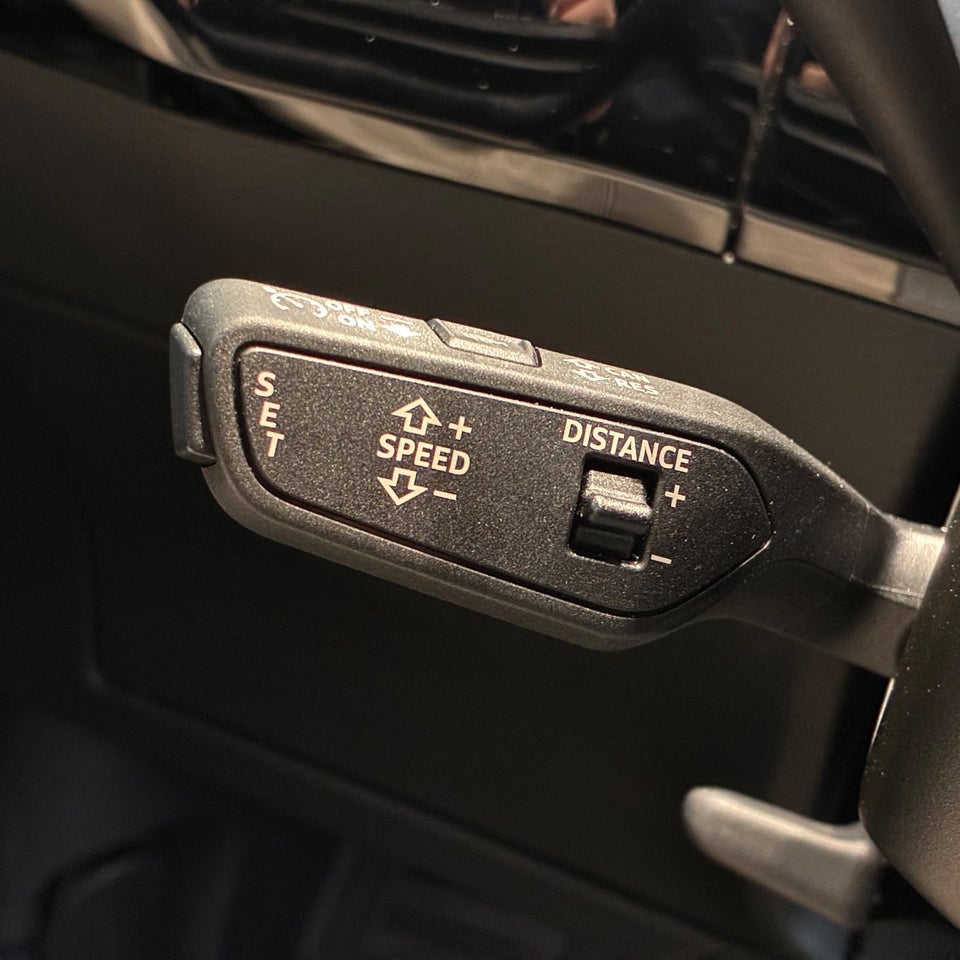 Audi e-tron 55 S-line quattro 5d