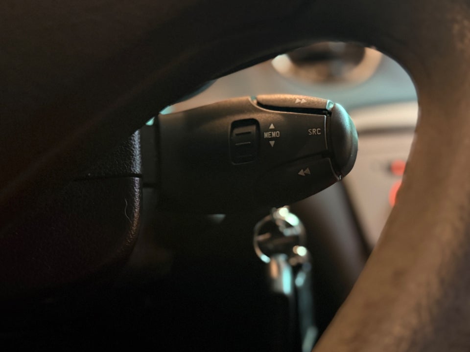 Peugeot 308 1,6 VTi 120 Access 5d