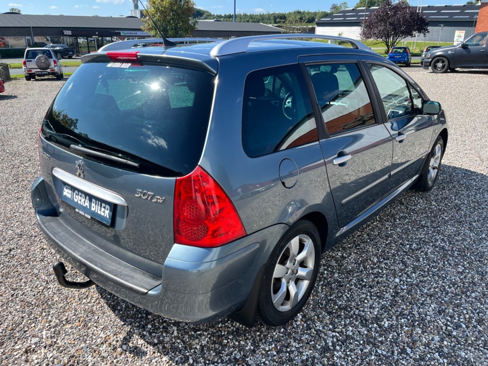 Peugeot 307 1,6 SW 7prs 5d