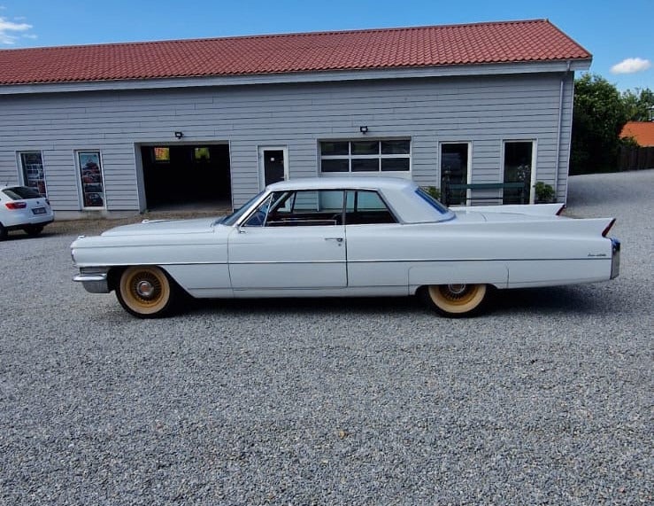 Cadillac Coupé DeVille 7,0 aut. 2d