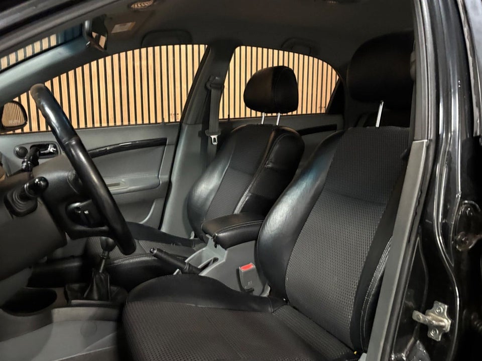Chevrolet Lacetti 1,6 Classic 5d