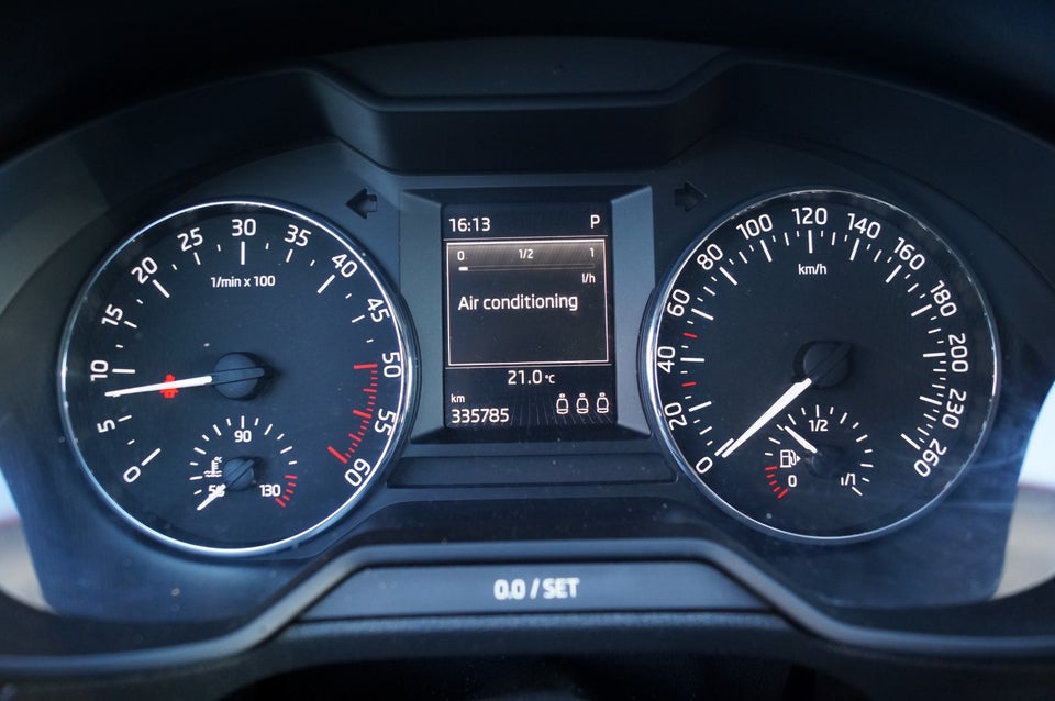 Skoda Octavia 2,0 TDi 150 Elegance Combi DSG 5d