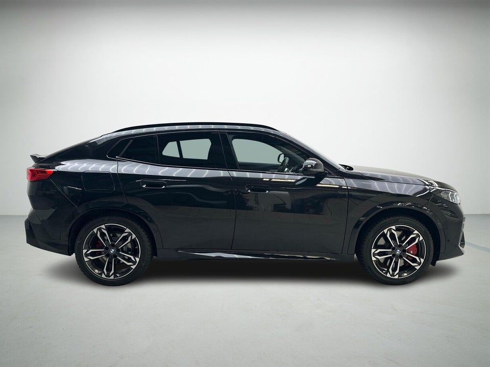 BMW iX2 xDrive30 M-Sport 5d