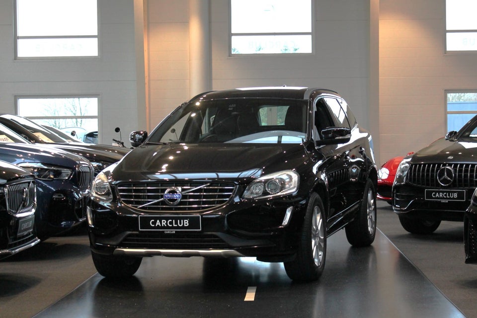 Volvo XC60 2,0 T5 245 Momentum aut. 5d