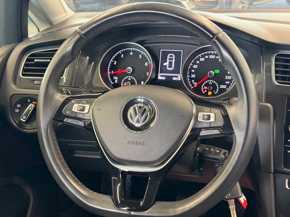 VW Golf VII 1,5 TSi 130 Comfortline DSG 5d