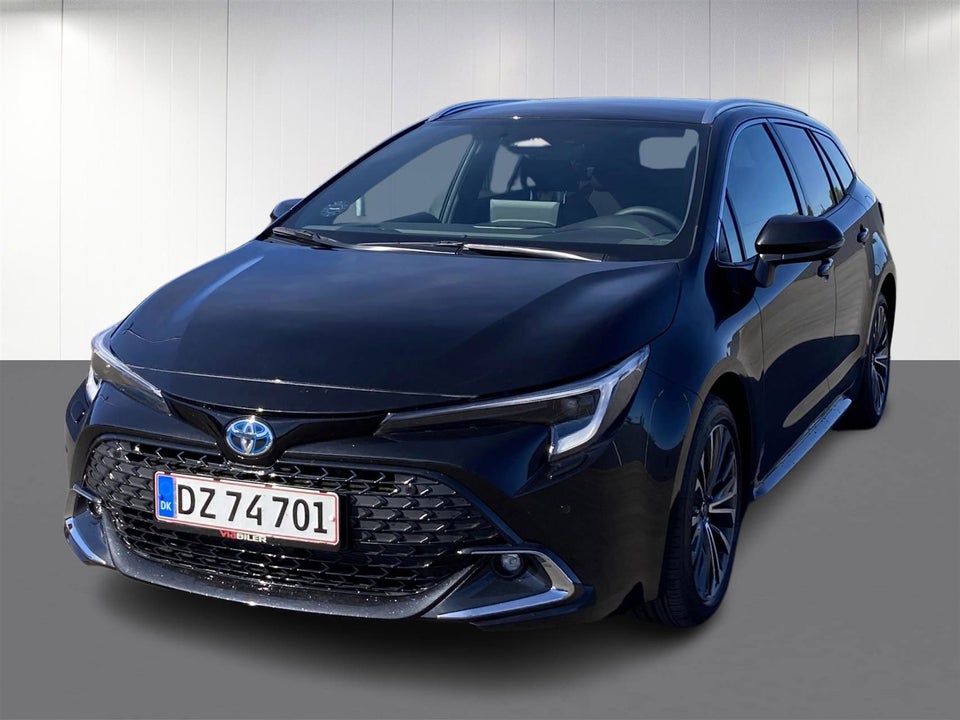 Toyota Corolla 1,8 Hybrid Style Touring Sports e-CVT 5d