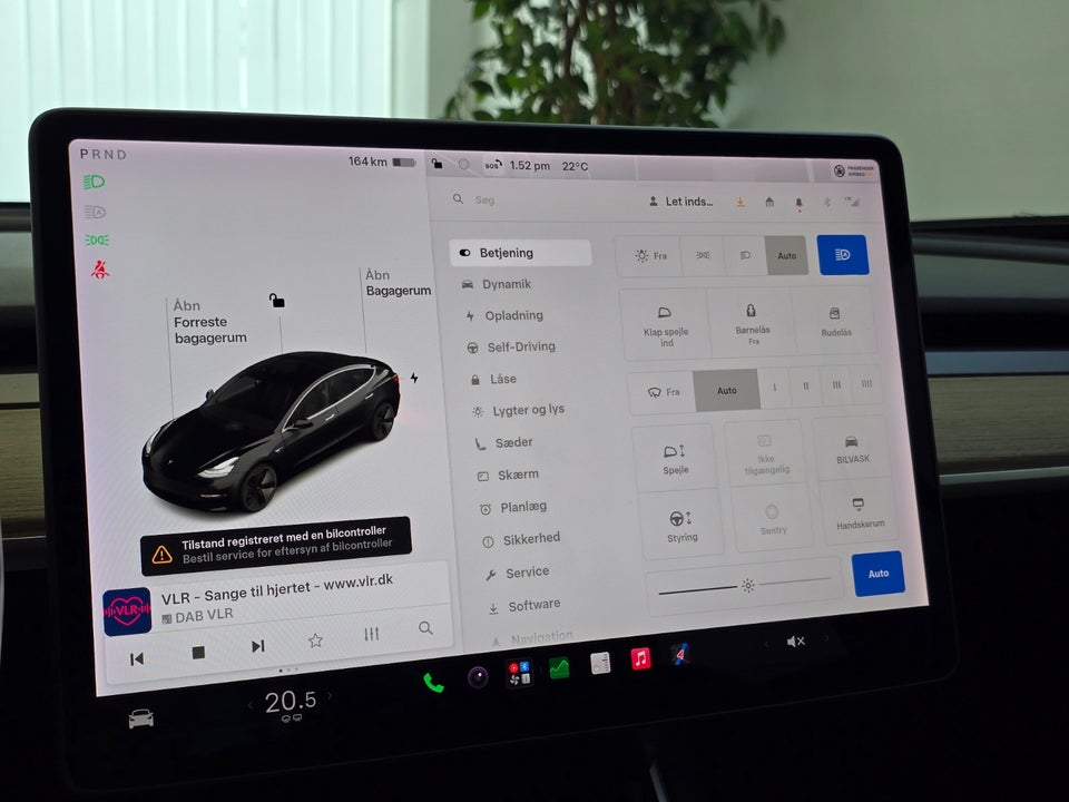 Tesla Model 3 Long Range AWD 4d