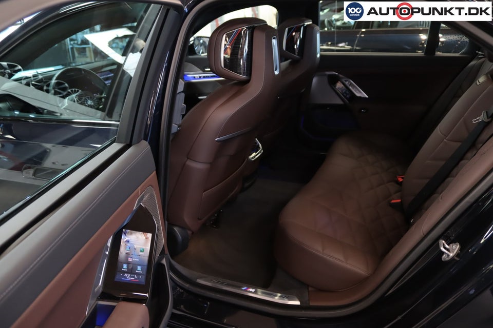 BMW i7 eDrive50 M-Sport 4d