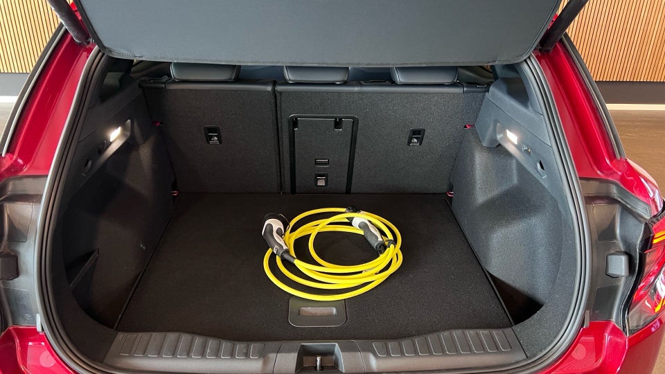 Ford Explorer 77 Premium Extended Range 5d