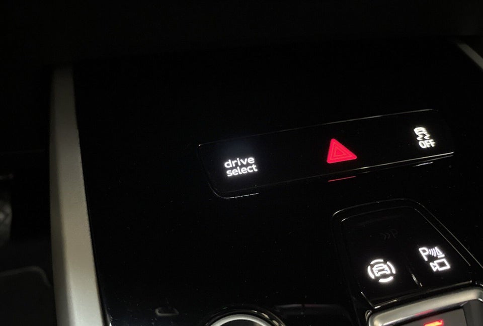 Audi Q4 e-tron 40  5d