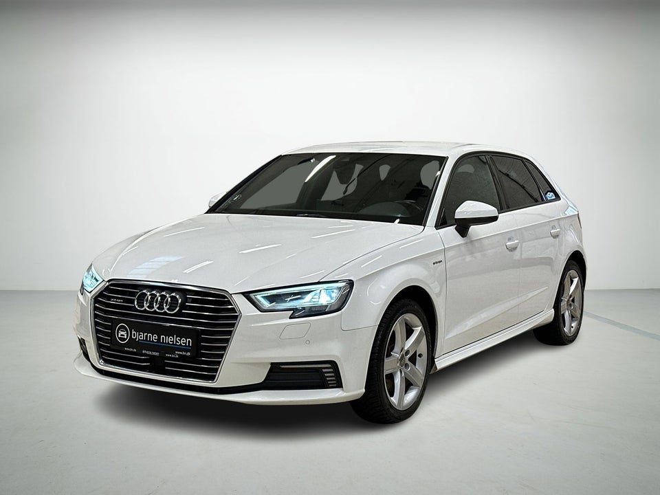 Audi A3 1,4 e-tron Sport Sportback S-tr. 5d