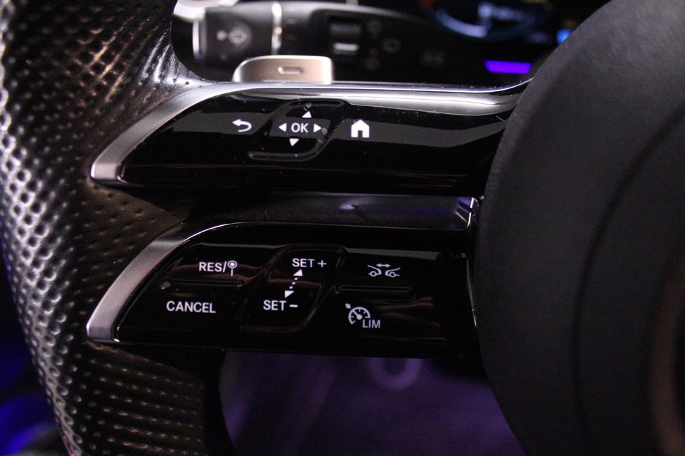 Mercedes E300 e 2,0 AMG Line stc. aut. 5d