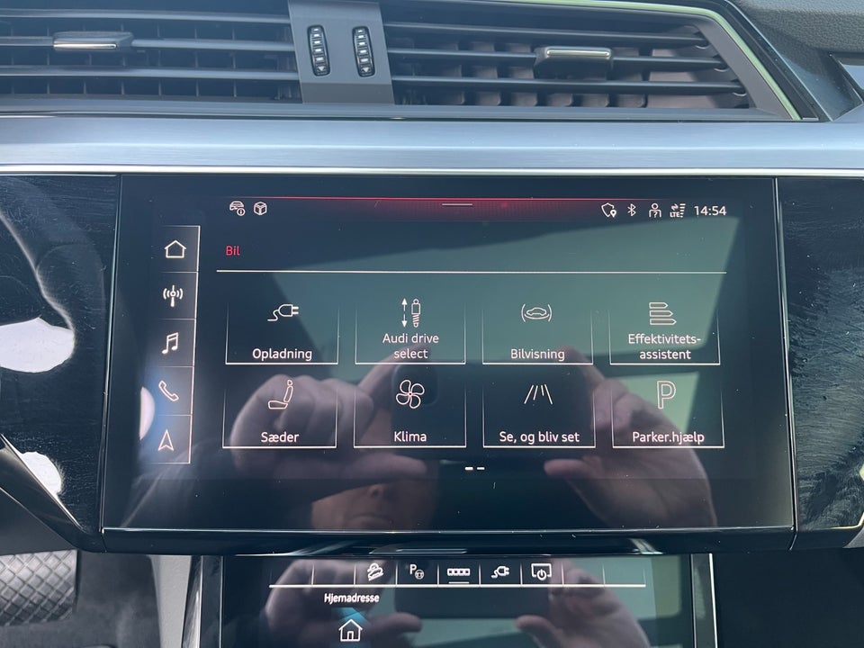 Audi e-tron 55 S-line quattro 5d