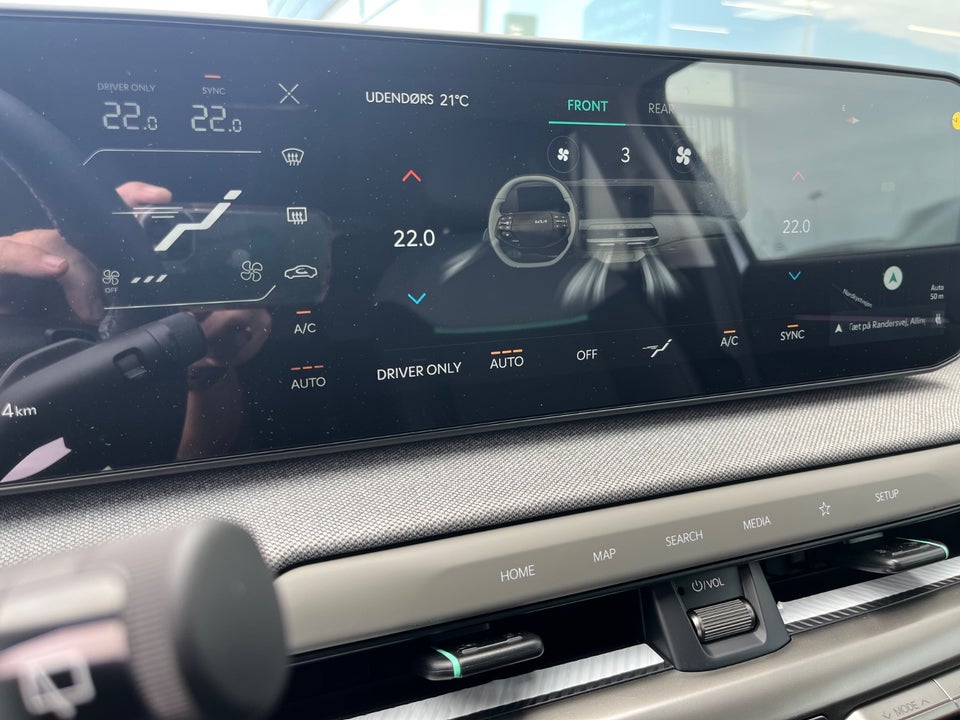 Kia EV4 81 Long Range Earth 5d