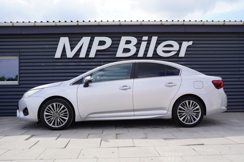 Toyota Avensis 1,8 VVT-i T2 Executive 4d
