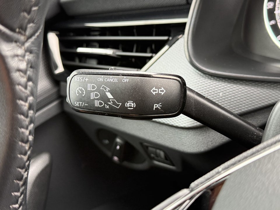 Skoda Kamiq 1,6 TDi 115 Ambition DSG 5d