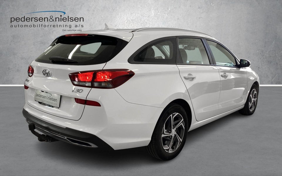Hyundai i30 1,0 T-GDi mHEV Essential DCT 5d