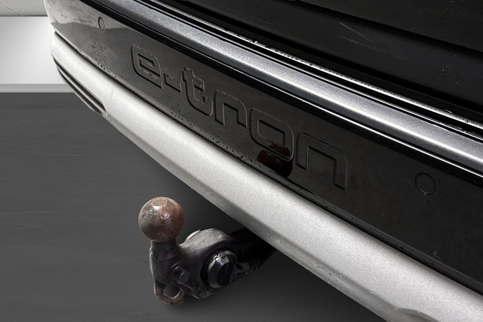 Audi Q4 e-tron 40 Attitude 5d