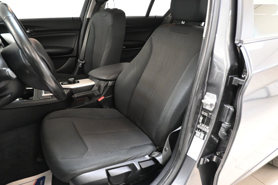 BMW 118d 2,0 Connected aut. 5d