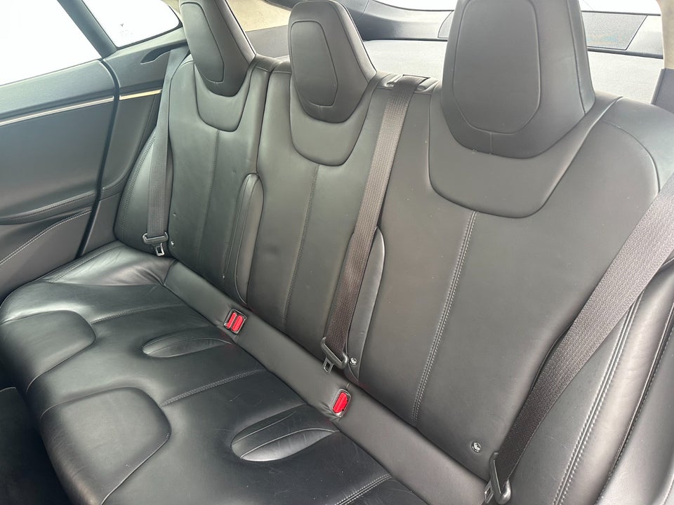 Tesla Model S 90D 5d